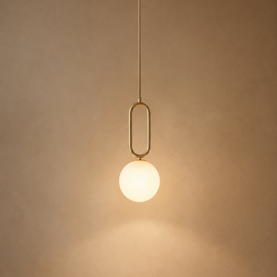 Suspension Boule en Verre et Laiton - Oliane