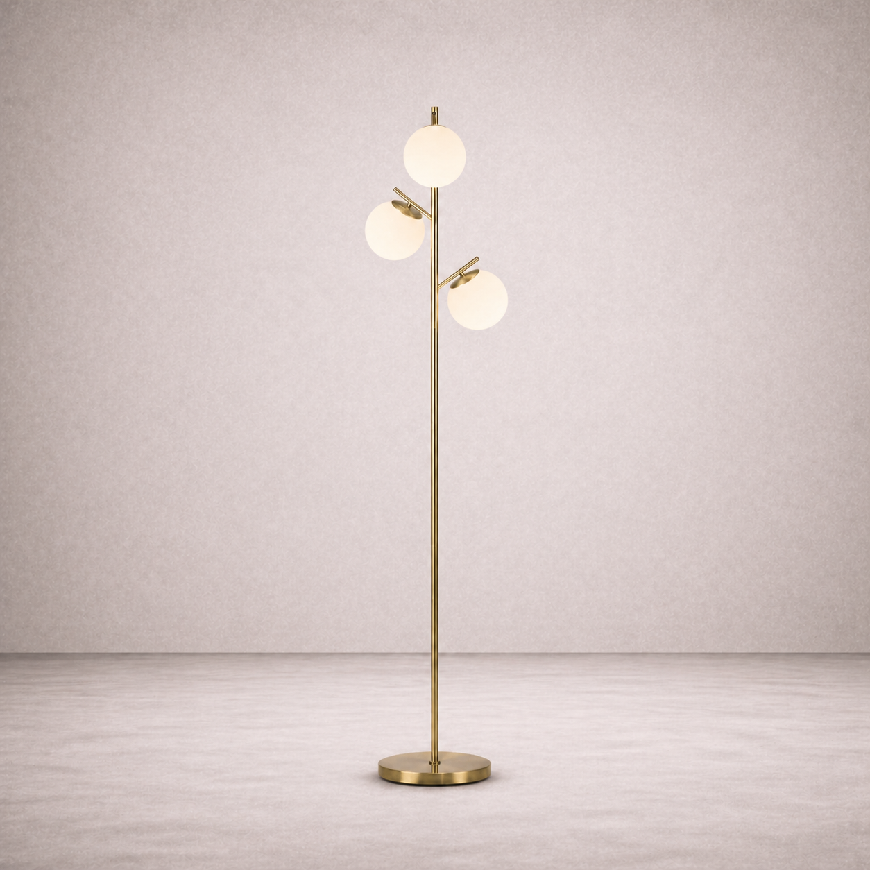 Lampadaire 3 Globes en Verre Opalin et Métal Doré - Aurélo