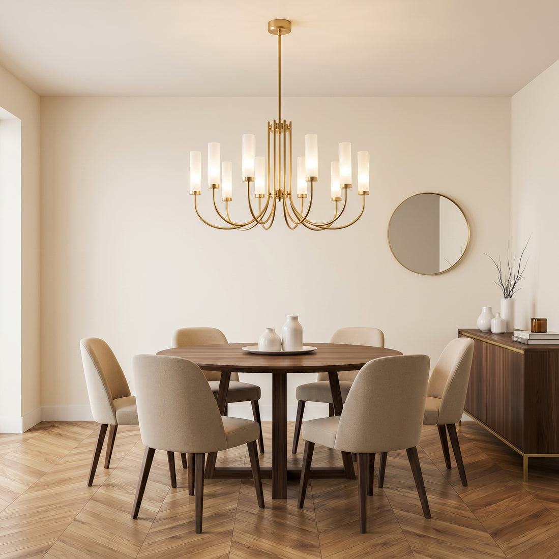 Lustre Lucerna au-dessus d'une table ronde