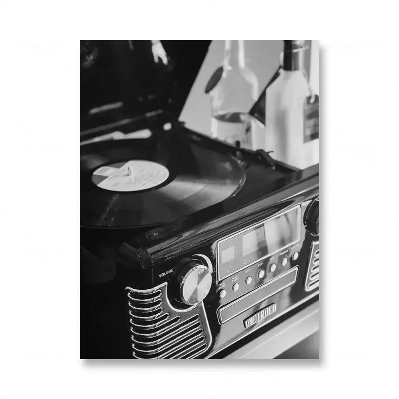 Tableau Musique Noir et Blanc – Vinyle, Guitare et Esprit Rétro
