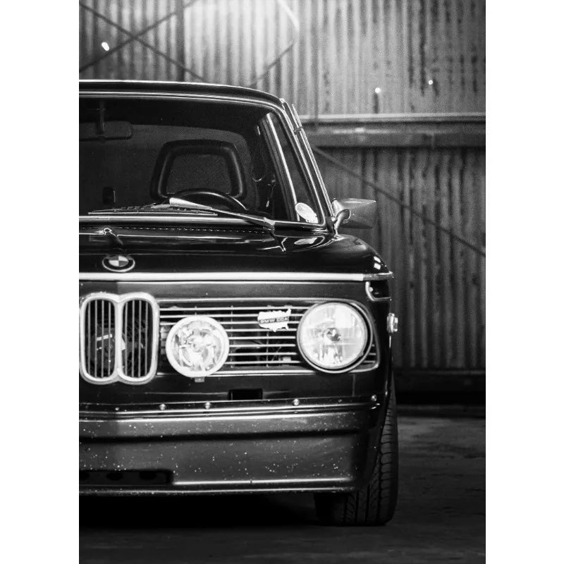 Tableau Voiture de Luxe Noir et Blanc – Élégance Automobile Minimaliste