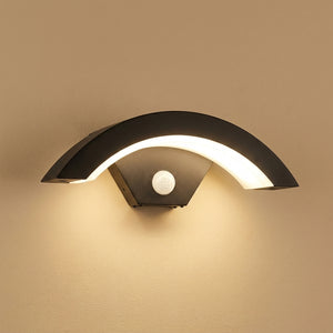 Applique murale extérieure Oculéil à détecteur de mouvement, design œil noir, lumière blanc chaud