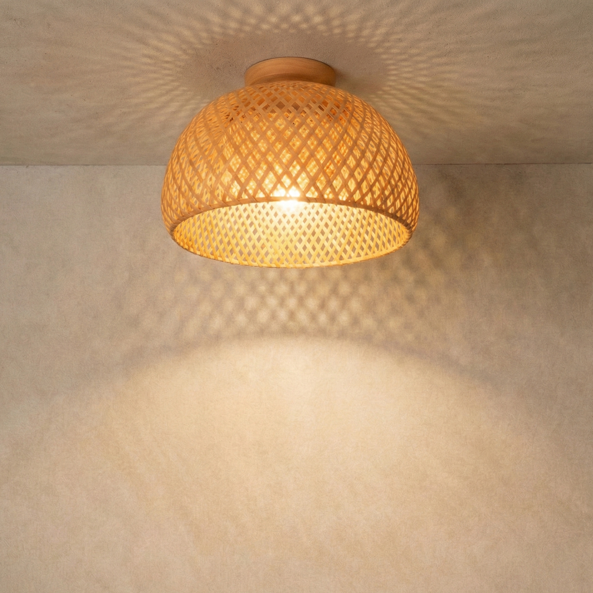 Plafonnier Circulaire en Rotin Naturel – Natora